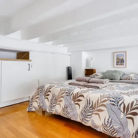 Stunning 2br Flat In The Heart Of * ניס
