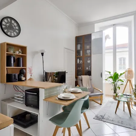Stunning 2br Flat In The Heart Of Nice