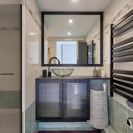 Stunning 2br Flat In The Heart Of Nicea